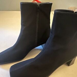 Stuart Weitzman 8.5 Black Ankle Boots Gore-Tex Heeled Waterproof side zipper